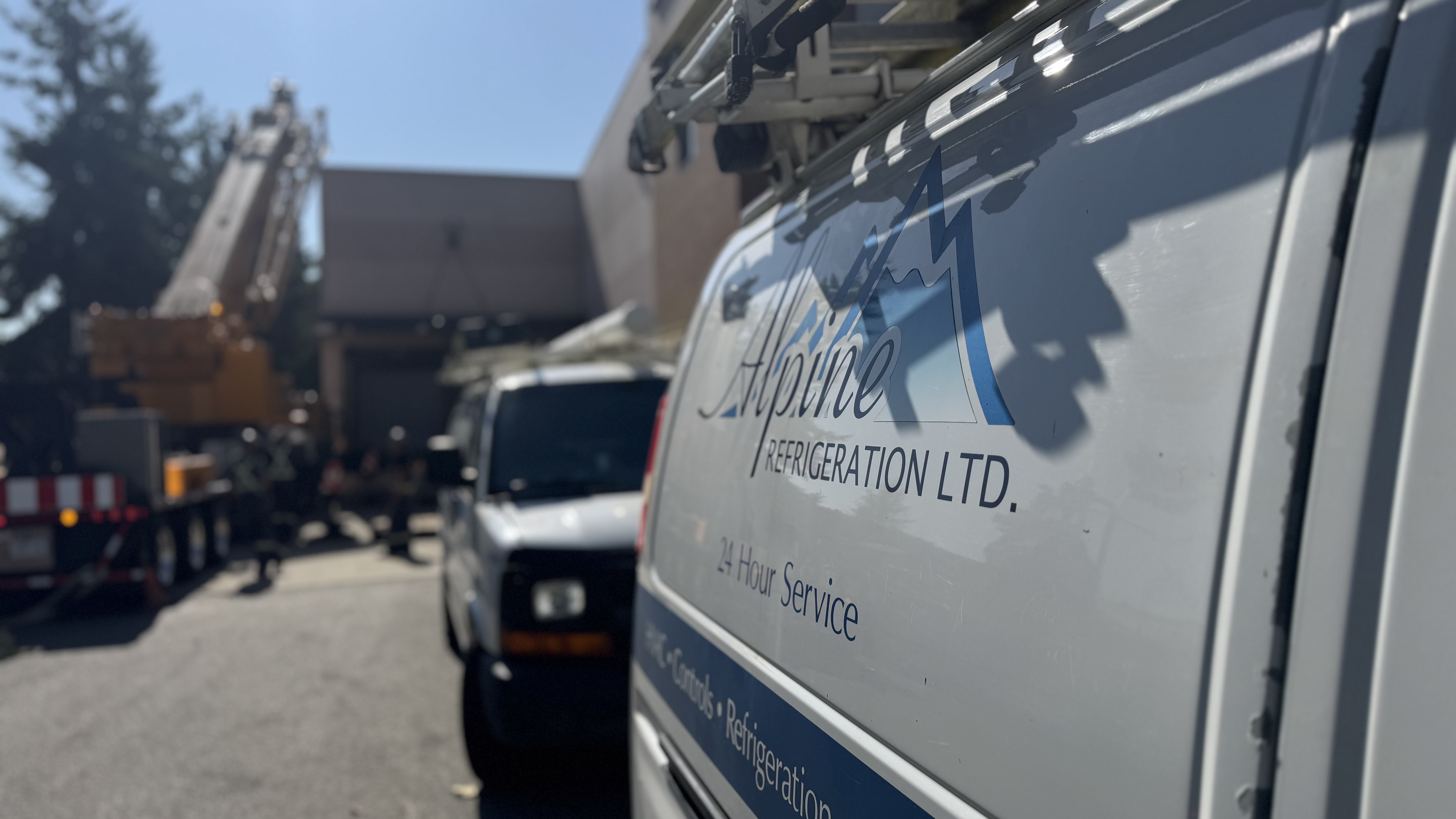 24/7 Emergency HVAC Service - Alpine Refrigeration Alpine Refrigeration 24 hour emergency service van commercial HVAC repair Chilliwack Fraser Valley