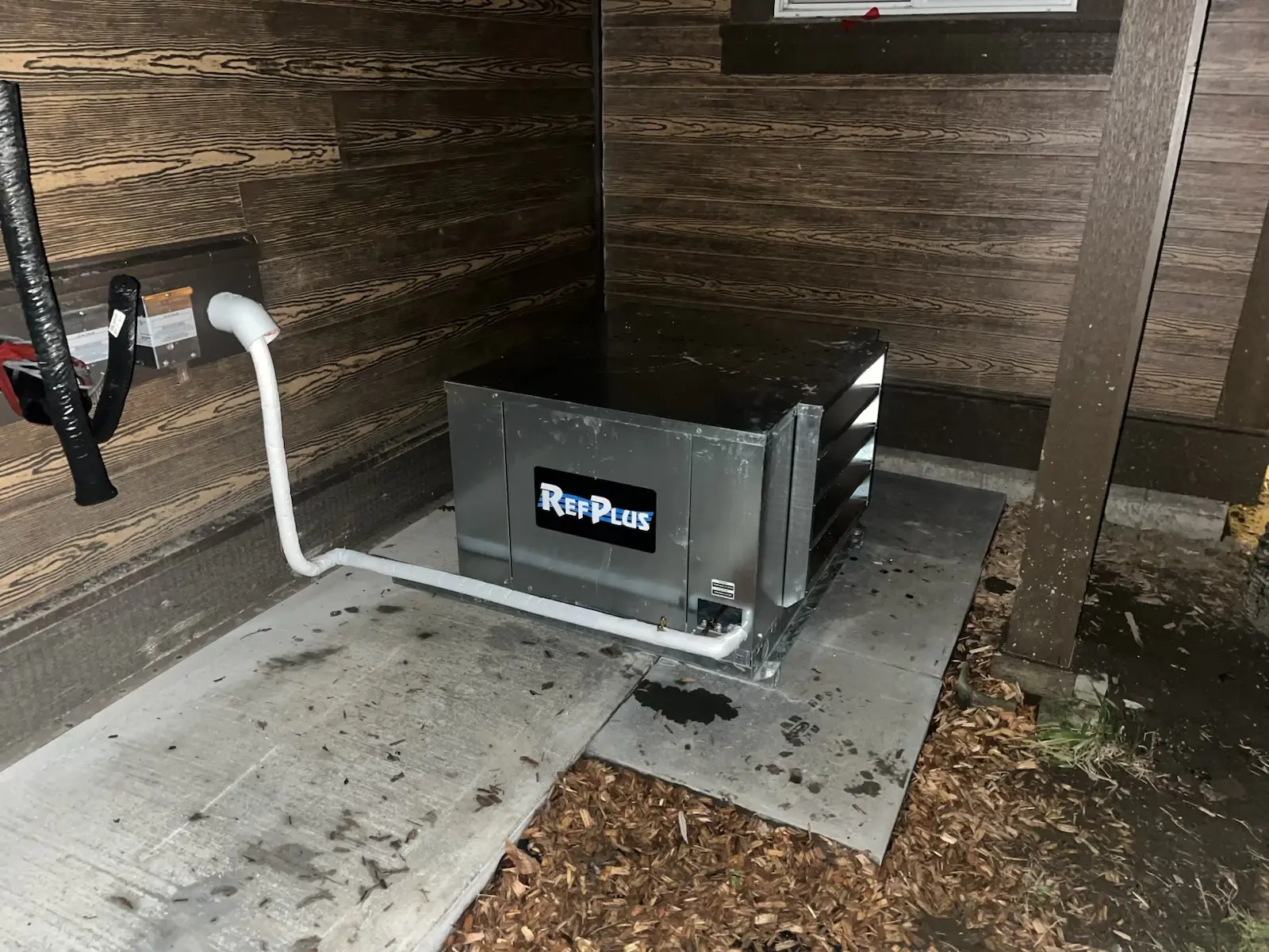 RefPlus walk-in cooler condensing unit installation Alpine Refrigeration